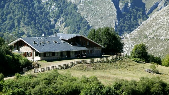 REFUGIO DE BRAÑAGALLONES